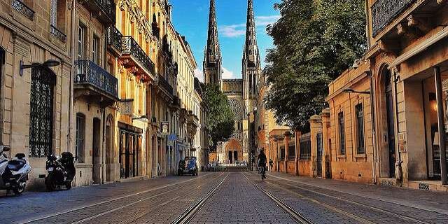 Quiet Bordeaux street