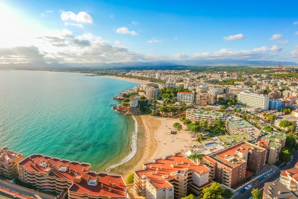 The Best Solo Beach Holidays To Enjoy Friendship Travel