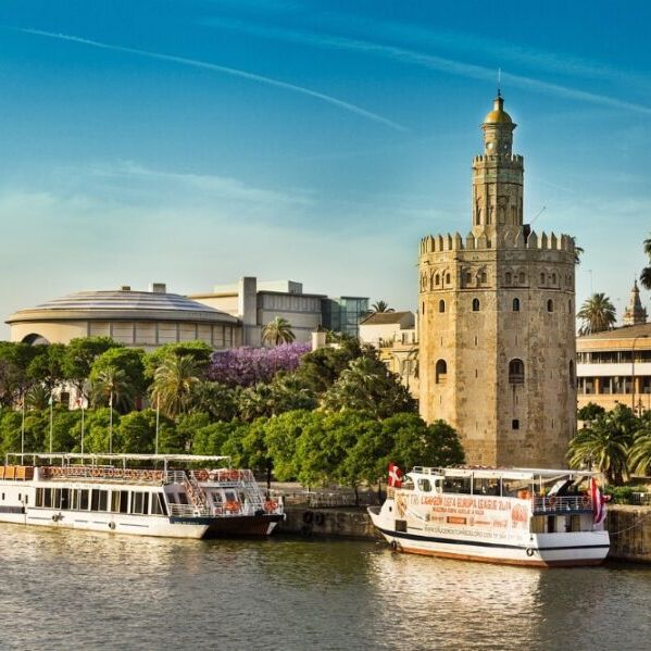 Walking-Tour-of-Seville