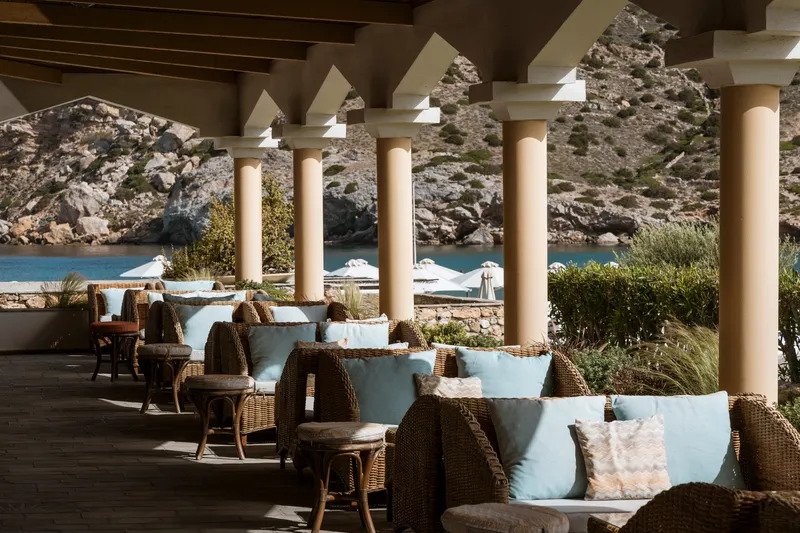 Syros 8