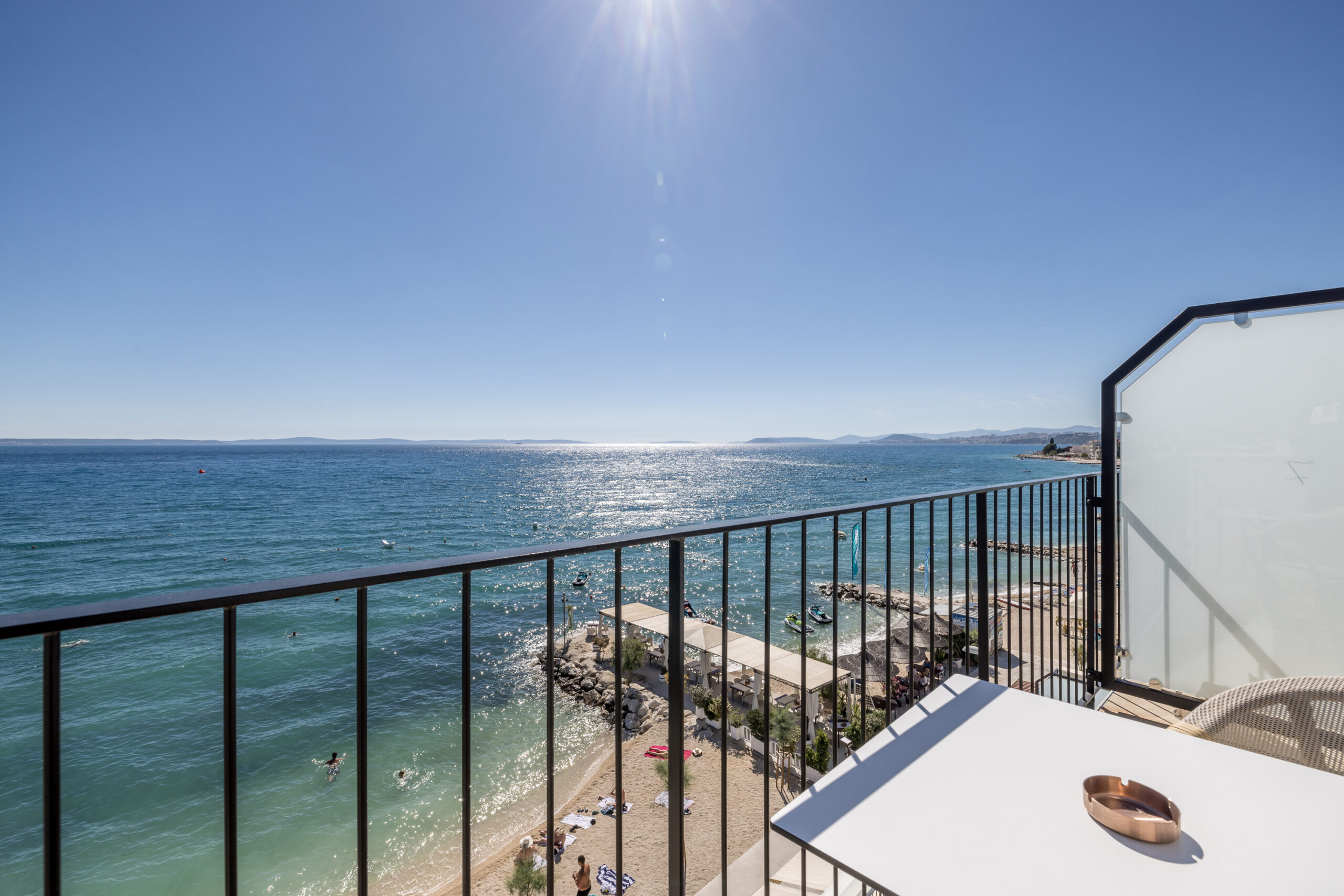 Standard balcony sea view 4