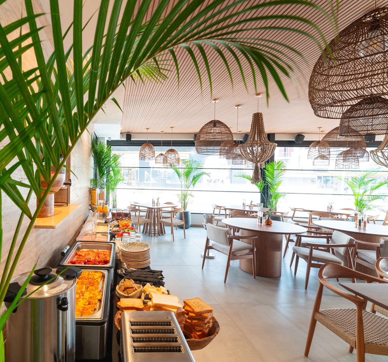 breakfast buffet 